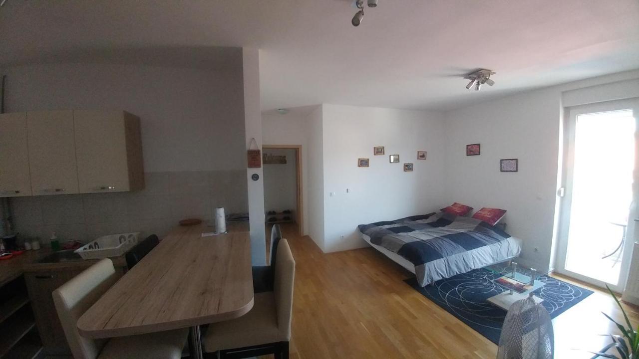 Apartment Daphnia Zagabria Esterno foto