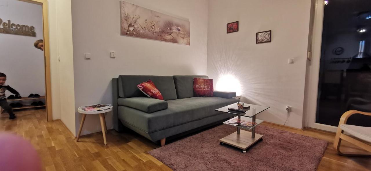 Apartment Daphnia Zagabria Esterno foto