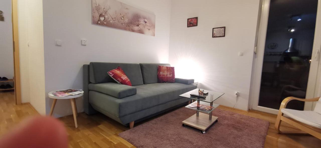Apartment Daphnia Zagabria Esterno foto